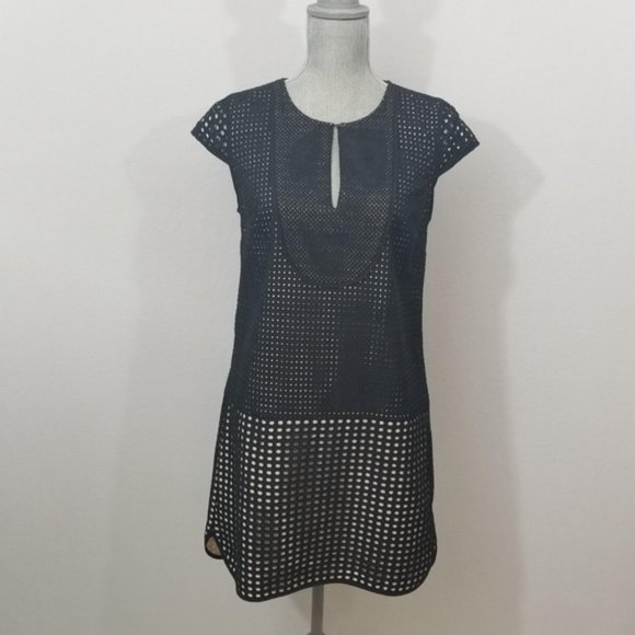 Read description- Crew Triple Eyelet Shift Dress in Black Sz XS - Picture 2 of 8